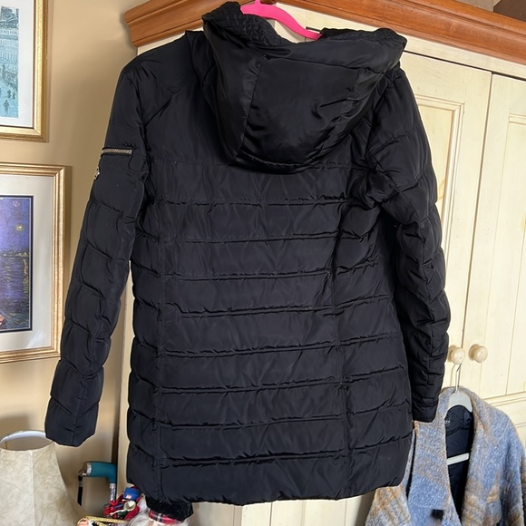 Michael Kors winter coat with hood size medium women’s - Picture 4 of 6